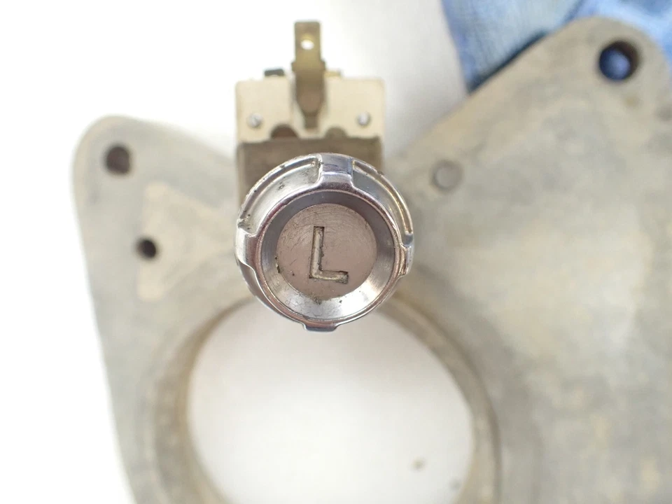 Interruptor de faros International Scout 80 800 1960-1971 con perilla IH original Foto 3 de 3