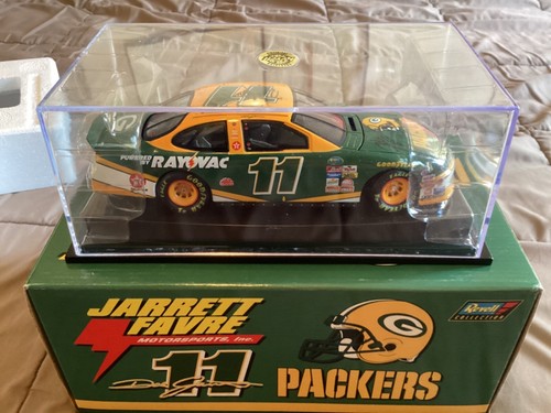 1/24 Revell 1999 #11 Dale Jarrett Rayovac Green Bay Packers Ford Taurus Auto. By - Picture 4 of 4