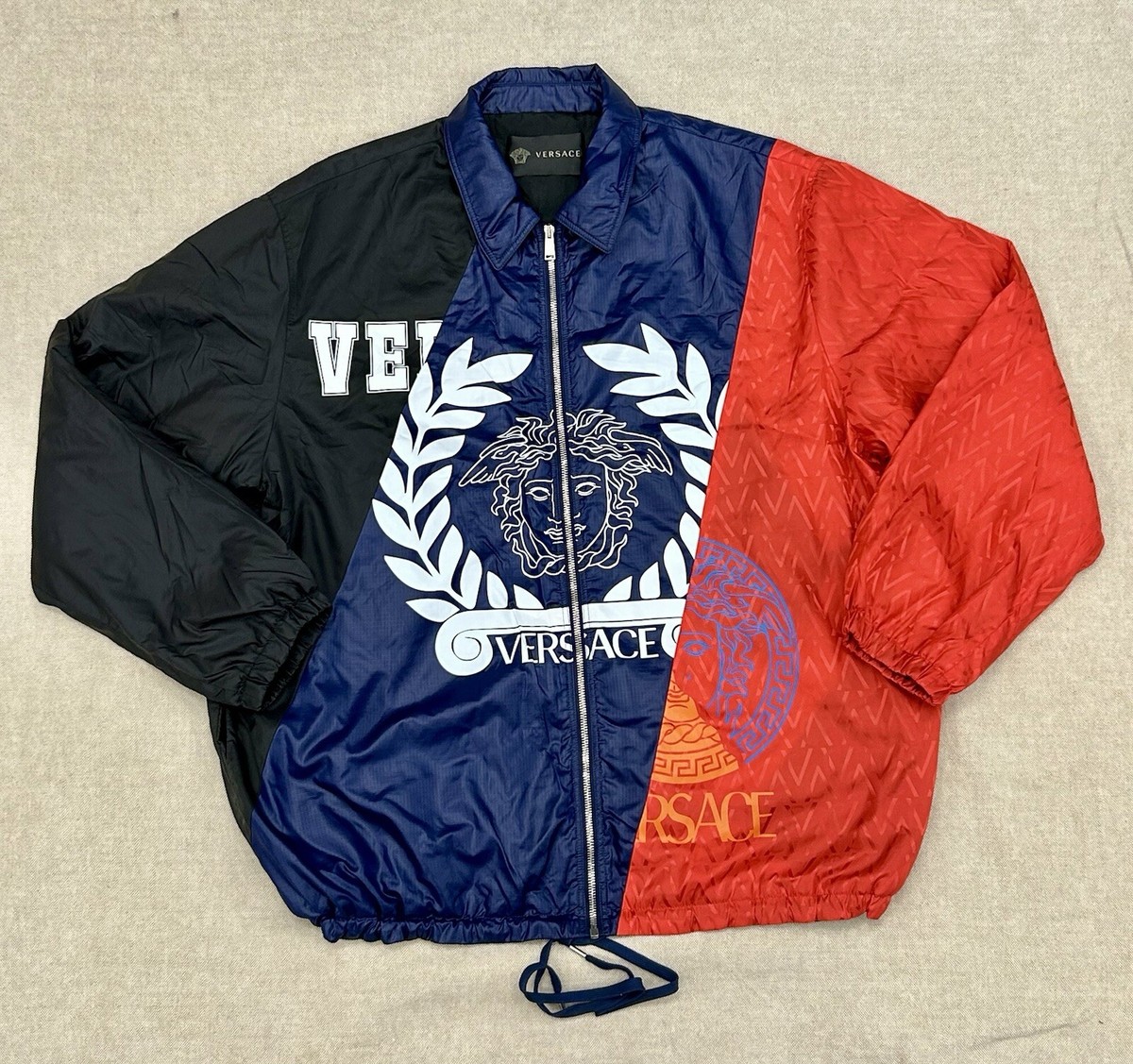 VERSACE ジャケット Rare Versace Jacket Tri -Color Compilation Logo Size 56 190/104B