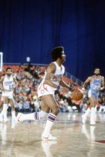 Ron Lee of the Detroit Piston 1980's Basketball Photo 1