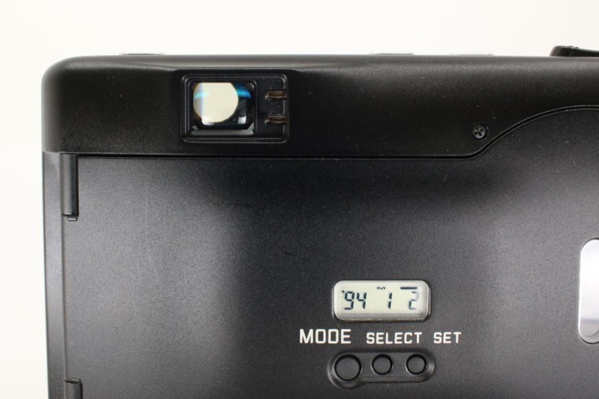 レア!ライカ Leica Z2X VARIO-ELMAR 35-70 Leica Z2X Vario Elmar Silver 35-70mm Point & Shoot Camera w/Case