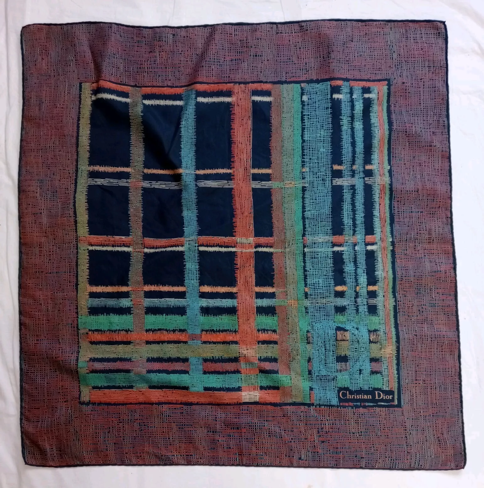 Y# Foulard en soie Christian Dior 30/29 pouces