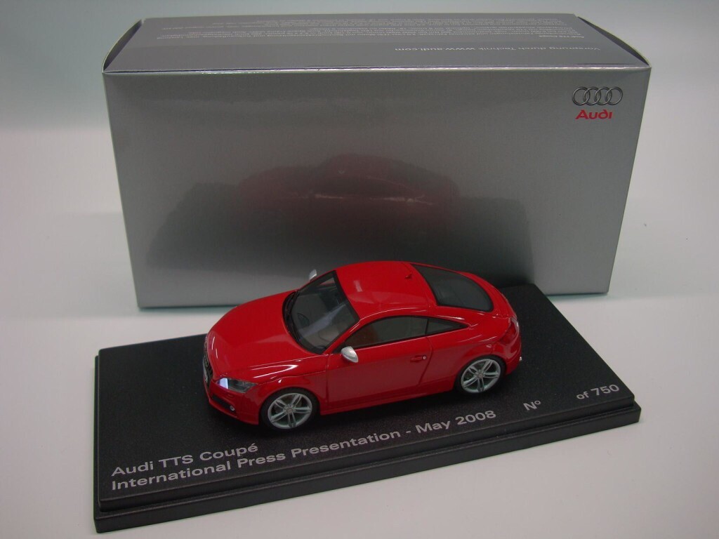 RARE AUDI TT TTS 8J QUATTRO COUPE BRILLIANT RED 1:43 LOOKSMART