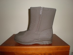 totes chromatics boots