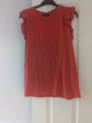 * Reduced New Look T-shirt with capped sleeves size 10 - Image 1 of 3