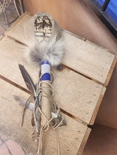 Native American Brown  Wood Rattle h56 TR