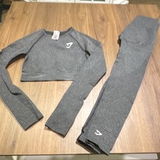 Gymshark Gray Seamless Long Sleeve Crop Top  Leggings Set XS Thumb Holes