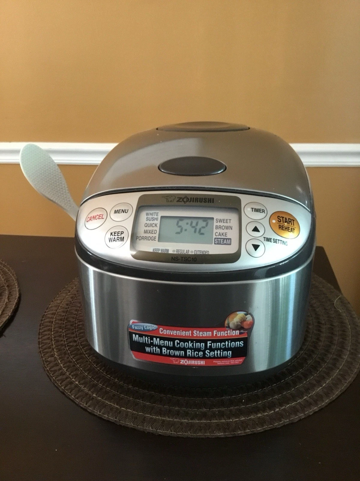 NICE Zojirushi 5-1/2-Cup Micom Rice Cooker & Warmer NS-TSC10 Kitchen Appliance