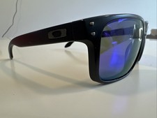 Oakley HOLBROOK OO9102-D655 57 18 137 Black/Purple P83