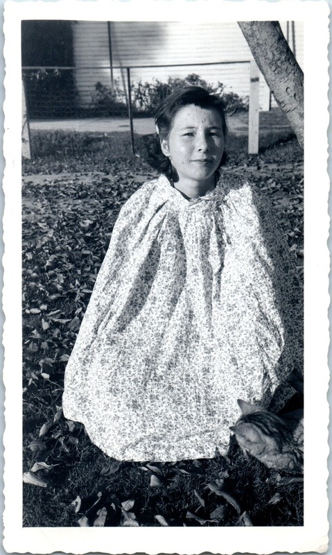 1950s Woman Wrapped in Floral Blanket Cape with Pet Cat Odd Vintage Photo
