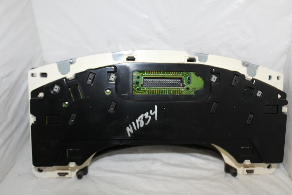 Cuadro de instrumentos velocímetro 01 02 Savana Express VAN tablero calibre 348.527 millas Foto 2 de 4