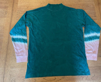 PINK Victoria s Secret Green Wash MEDIUM Campus Mock Neck Long Sleeve Tee VS!