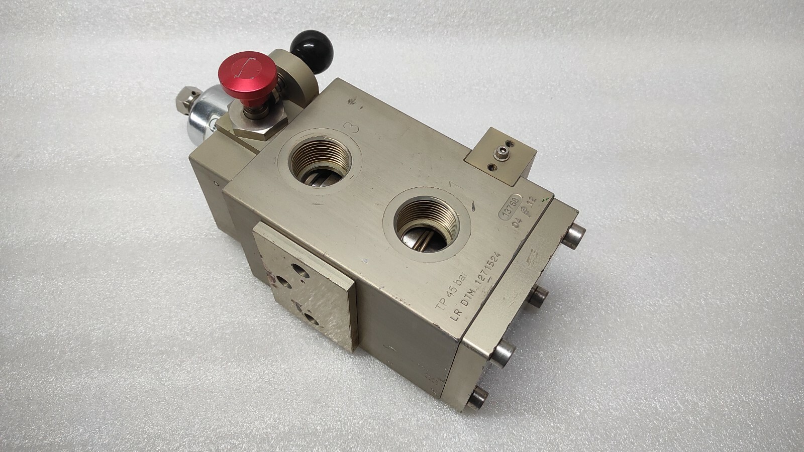 MAN 11742.99003-0533 TYPE 2853 SLOW TURN VALVE 11742.99003-2071