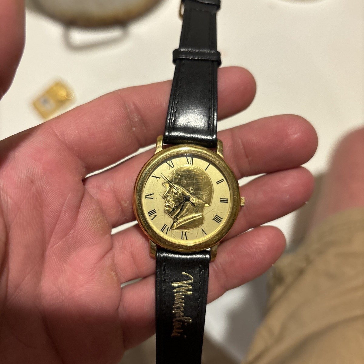 VINTAGE COMMEMORATIVE MEN'S SWISS QUARTZ WATCH WITH BENITO