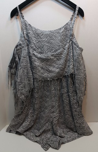 Volcom Swim Urban Tribe Cover Up Romper Sz L Black White i15 - Picture 4 of 4