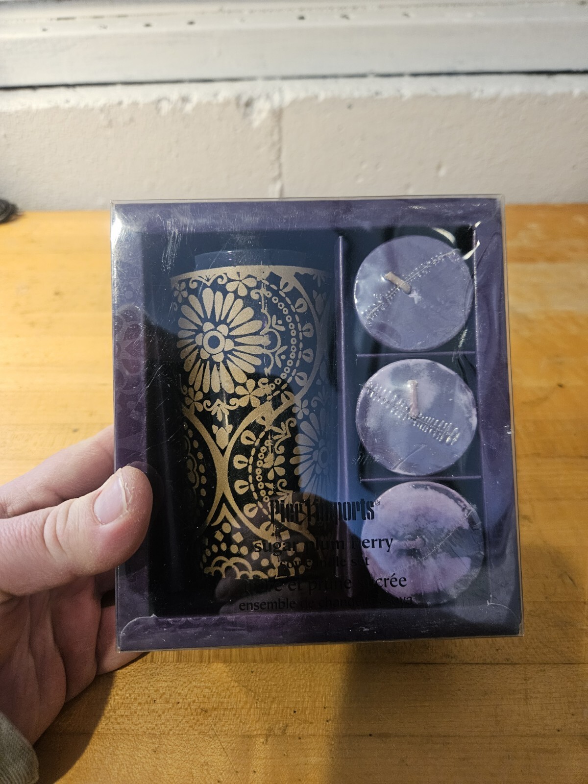 PIER 1 IMPORTS SUGAR PLUM BERRY 4-PC SOY CANDLE SET OF 3 VOTIVES /HOLDER - New