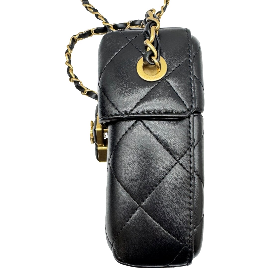 ◆CHANEL チーク◆ Auth CHANEL CC Matelasse Box-Shaped Lamb Skin Chain Shoulder