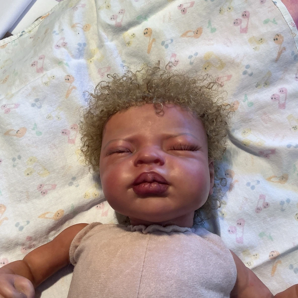 Bebé niña renacida juni rosa de Marita Winters