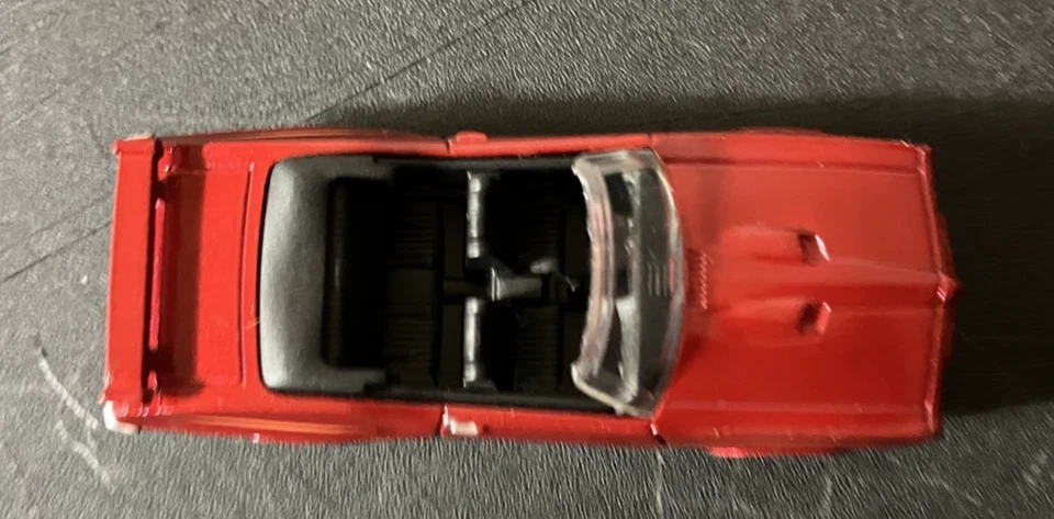 Red 1970 Pontiac GTO Convertible - Hot Wheels 2008 New Models 11/50 1:64 Diecast - Image 2 of 4