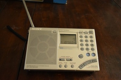 Sony ICF-SW7600GR Radio FM-Stereo/SW/MW/LW Synthesized Receiver Silver