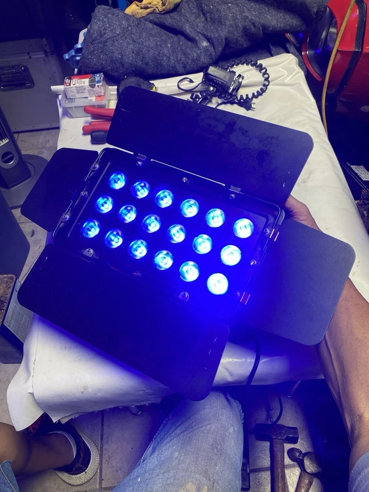 Chauvet DJ SLIMBANK T18 USB DMX Cuatro Colores LED Luz de Lavado con Puerta de Granero #1 Foto 2 de 4
