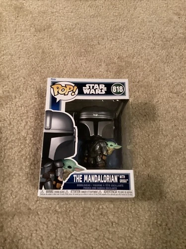 FUNKO POP! THE MANDALORIAN WITH GROGU #818~ MINT~ STAR WARS SERIES ~