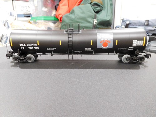 Carro cisterna Atlas O Trinity 25.500 TILX Louisiana #263160 artículo de 3 rieles 3005019-1 | Condition: New