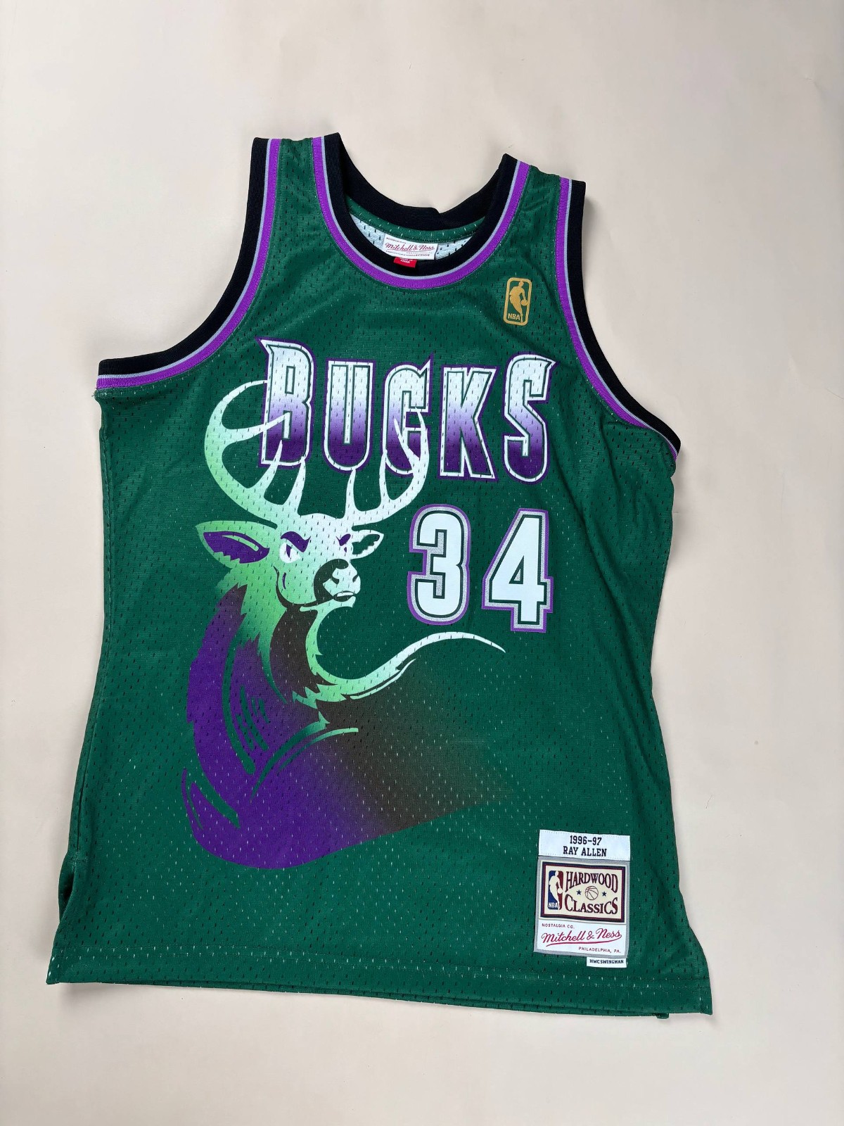 Ray Allen #34 Mitchell & Ness 1996-1997 Milwaukee Bucks Jersey Size Medium