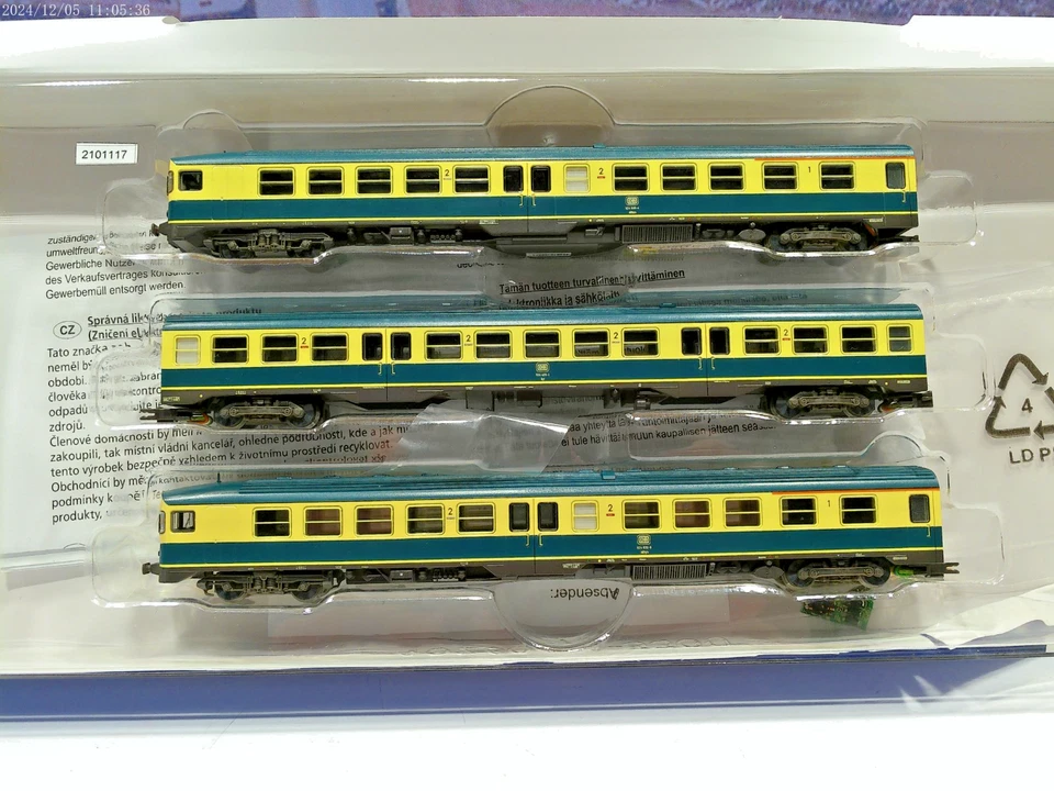 Piko 40261 3-teiliges Triebwagenset DB  Digital    Spur N    12/31