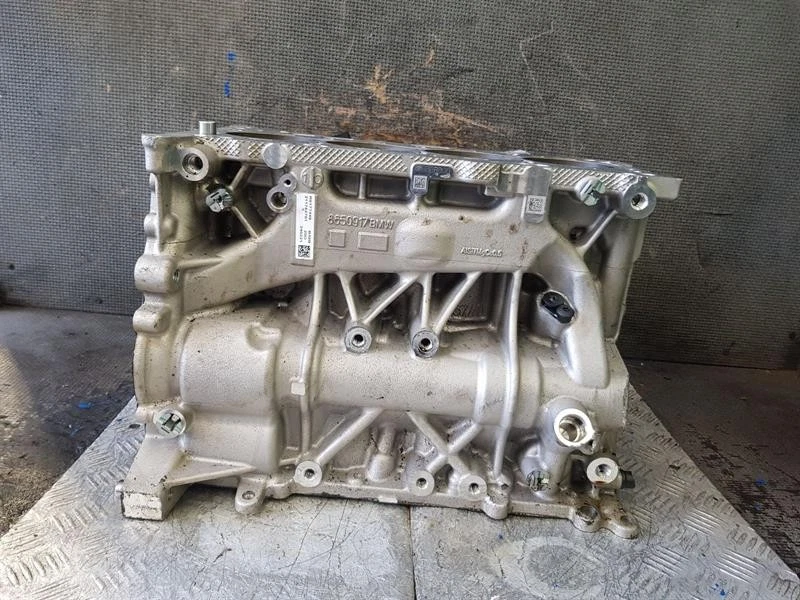 2022 On G20 BMW 3 SERIES BARE ENGINE BLOCK 2.0 PETROL B48B20M1 (B48B20A) 8650917 - Image 2 of 4