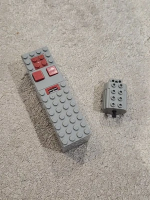 Electric 9V Battery Box 4 x 14 x 4 vintage lego battery box and motor untested - Image 1 of 2
