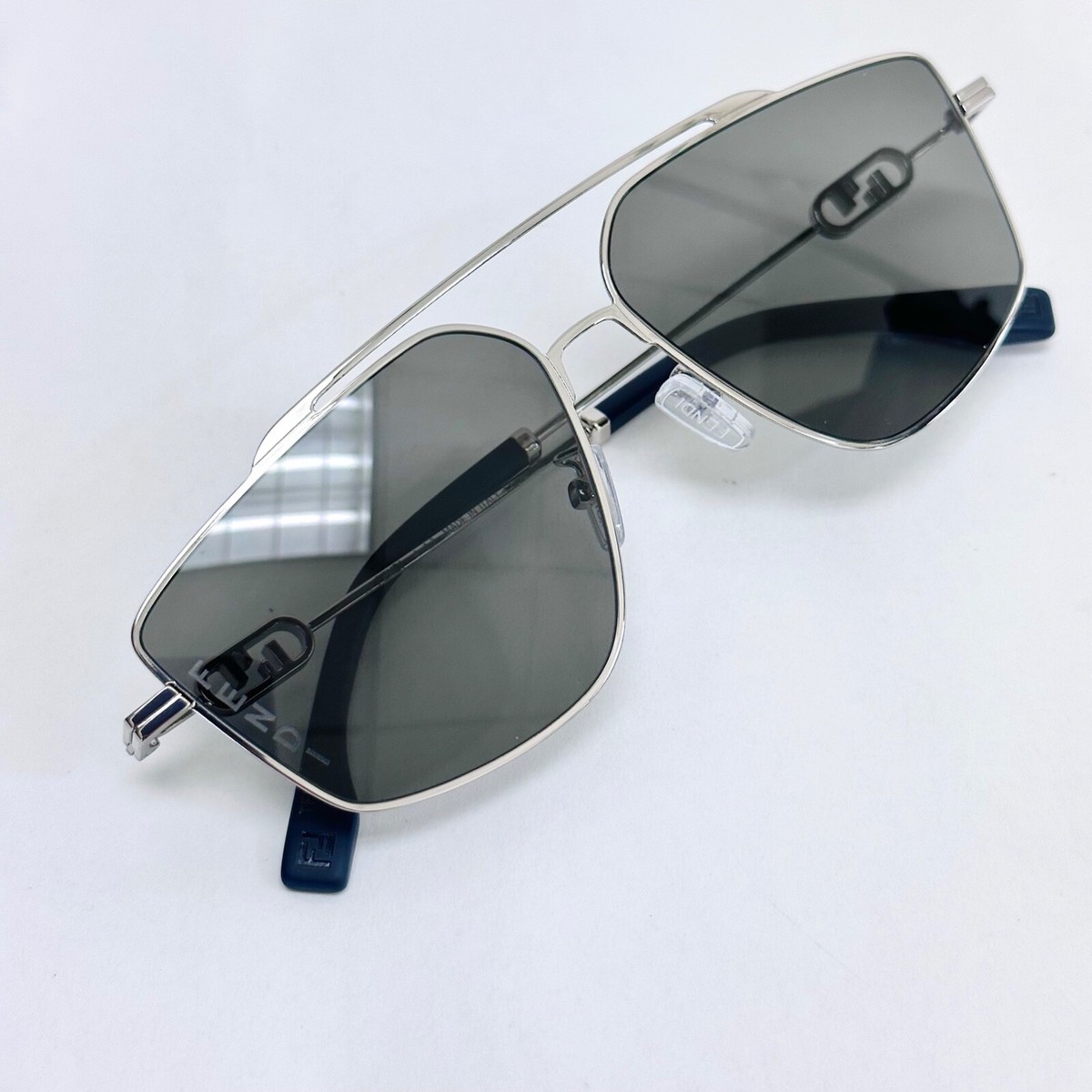 FENDI O'LOCK 40079 Ruthenium Silver FF Lock Logo Unisex Metal