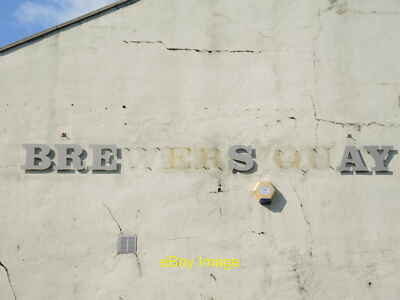 Foto 12x8 Falling Flat Weymouth\/SY6779 Das Schild für das alte Museum zeigt um 2021