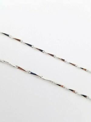 Elegante Twist Link Sterling Silber 925 Halskette 17 Zoll - 1,7 Gramm