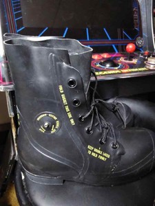 mickey mouse boots canada