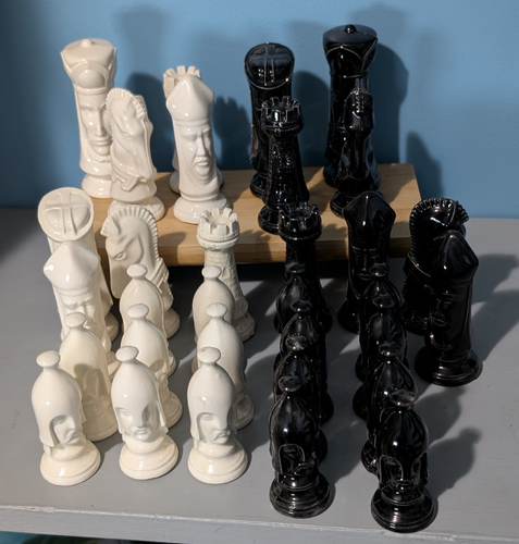 Vintage Duncan Chess Set Complete 32 Pieces Glazed Ceramic - No Felt on Bottoms