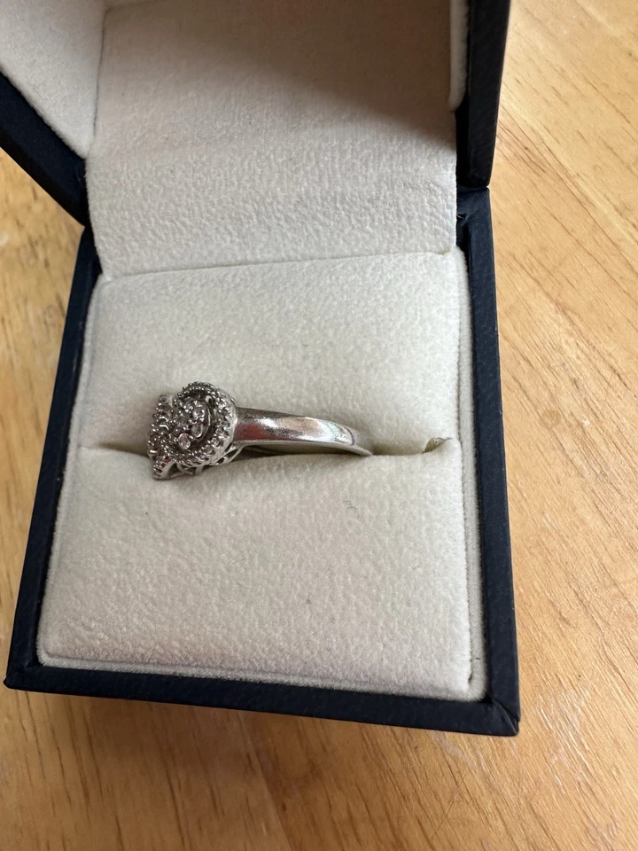 Elegante Anillo Estilo Tres Piedras Topacio Blanco Talla 7 Foto 3 de 4