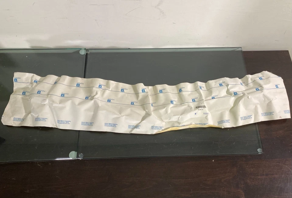 Nuevo parachoques delantero genuino OEM 89-93 Cadillac DeVille Fleetwood centro fascia Foto 2 de 4