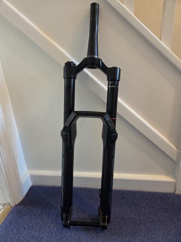 Rockshox Zeb Select + Charger 3 RC2 170mm 29-inch Suspension Fork New