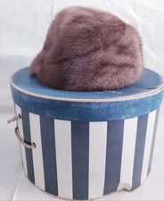 Vintage Strawbridge & Clothier Women's Tan Fur Hat Size 7