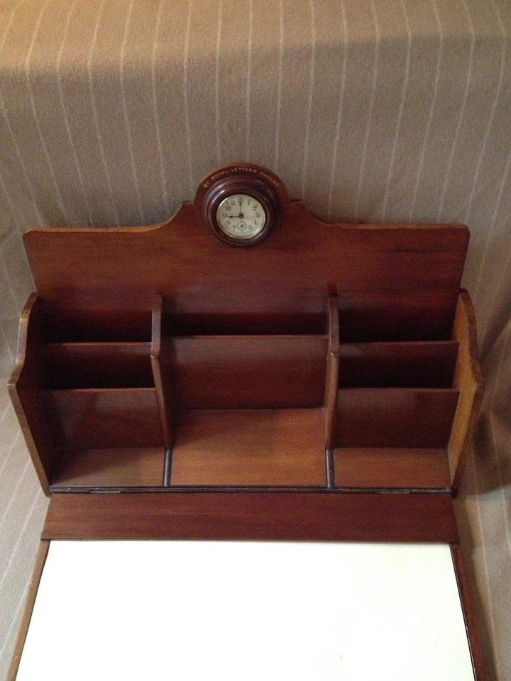 ANTIQUE ENGLISH ROYAL MAIL TRAVEL LAP DESK CLOCK ENGLAND MAHOGANY BEAUTIFUL OLD - Image 3 of 4