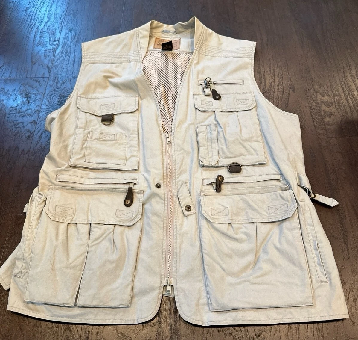 Eddie Bauercream/off-white fishing utility vest