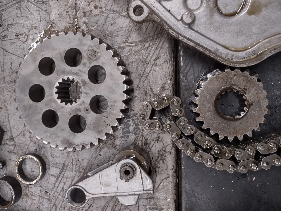 Yamaha SRX 600 1998 estuche de cadena completo 8CR-47541-01-00 RW5649 Foto 4 de 4