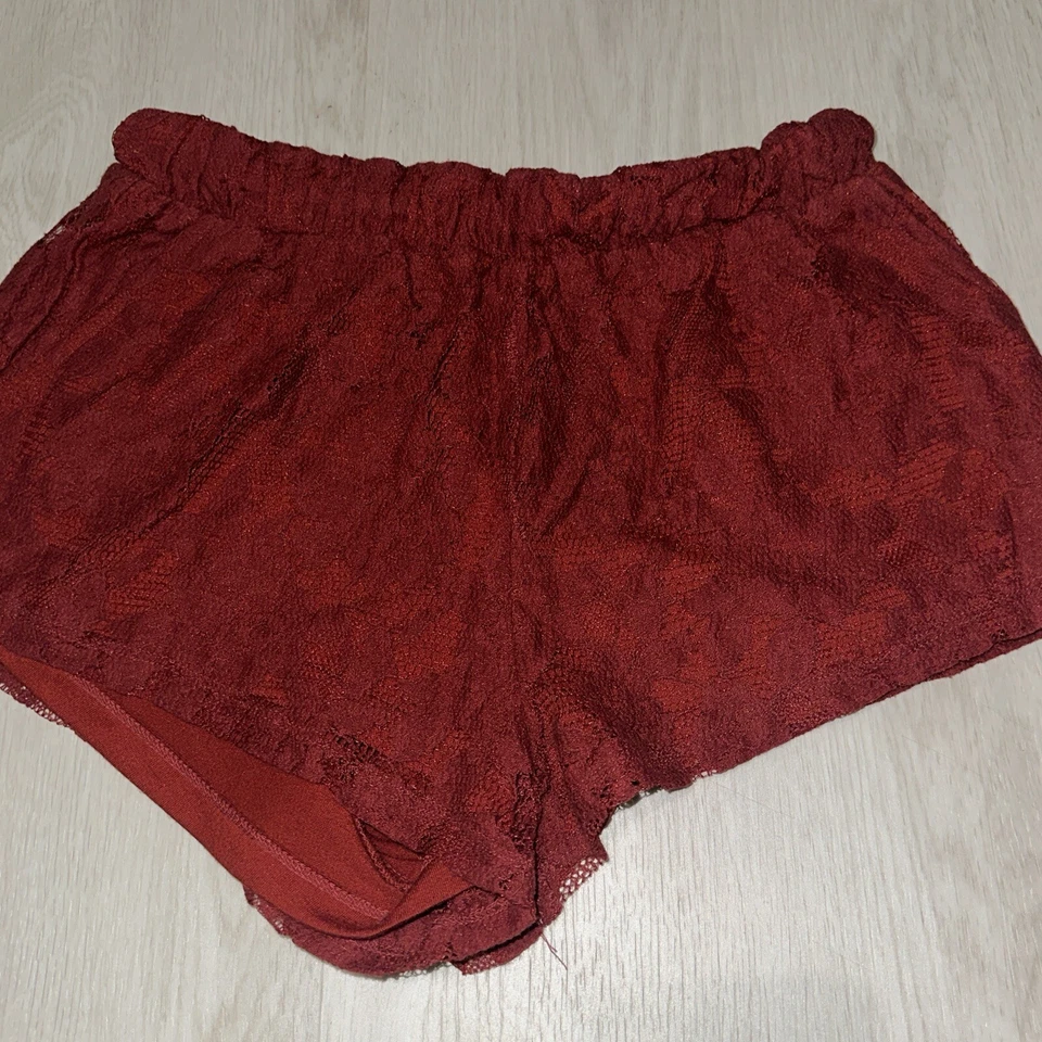 Pantalones Cortos FOREVER21 Malla Floral Granate Elastizados Para Mujer Talla XS Foto 2 de 4