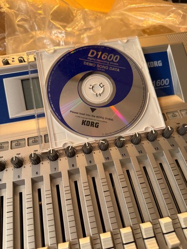 KORG D-1600 DIGITAL RECORDER MULTITRACKS 16 TRACKS - Picture 7 of 17