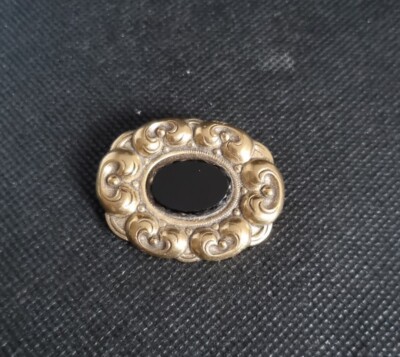 Broche Vintage En Métal Doré Avec Onyx - Bijou D'occasion De Qualité