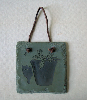 STONECUTTER DESIGNS Cut Slate Tile Cat in Garden Silhouette