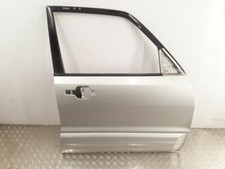 Mitsubishi Pajero 3.2DID 121KW 4/5D 2002 Diesel Vorne Rechts Tür Silber
