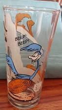 Pick Your Choice 1976 Pepsi/Warner Bros. ACTION GLASS