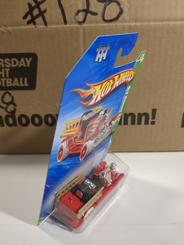 Hot Wheels Old Number 5.5 Fire Truck 2010 Treasure Hunt White Tires El Segundo - Picture 4 of 6